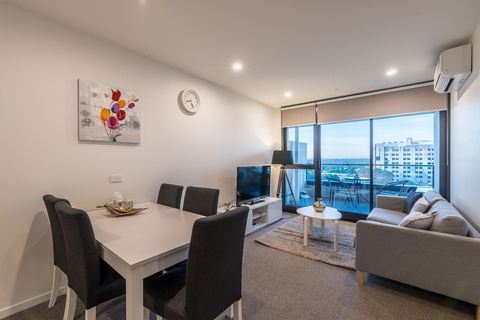 Guest House In Melbourne - New Castle Holiday 0