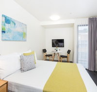 City Edge North Melbourne Apartment Hotel - New Castle Holiday