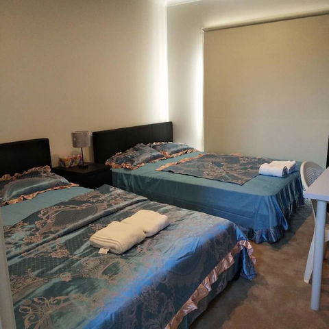 Melbourne Guest House - New Castle Holiday 35