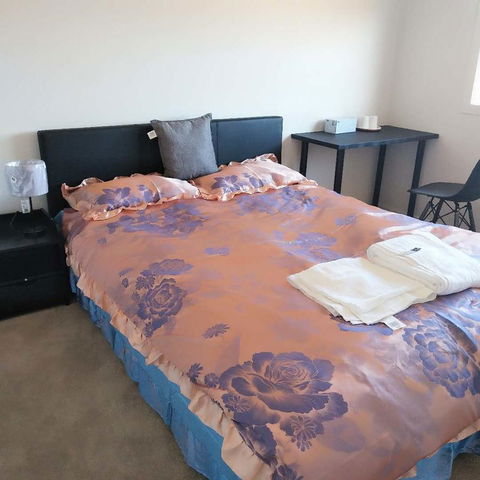 Melbourne Guest House - New Castle Holiday 16