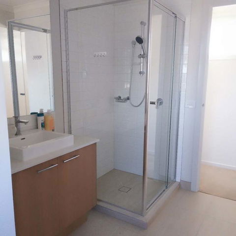 Melbourne Guest House - New Castle Holiday 20
