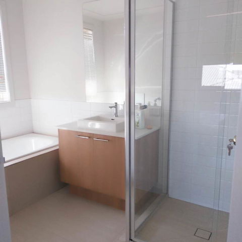 Melbourne Guest House - New Castle Holiday 18