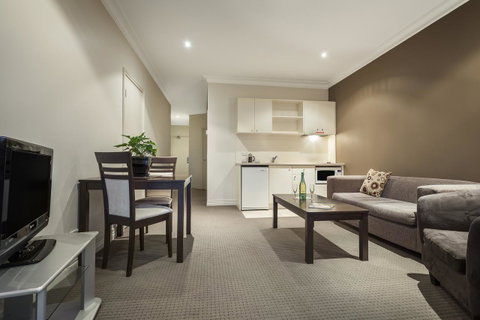 Comfort Hotel Melbourne Central - New Castle Holiday 18