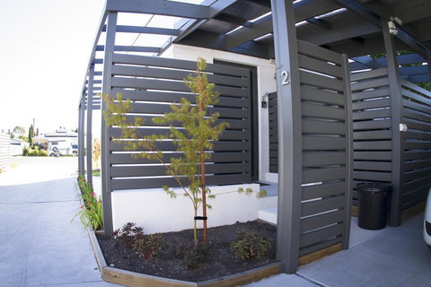 16 King Street - New Castle Holiday 18