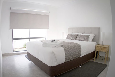 16 King Street - New Castle Holiday 8