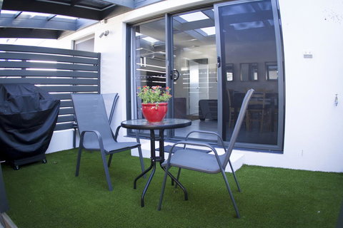 16 King Street - New Castle Holiday 11