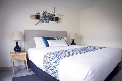 16 King Street - New Castle Holiday 9