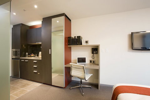 City Tempo - Queen St - New Castle Holiday 25