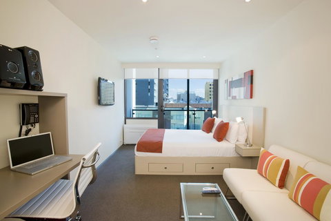 City Tempo - Queen St - New Castle Holiday 18