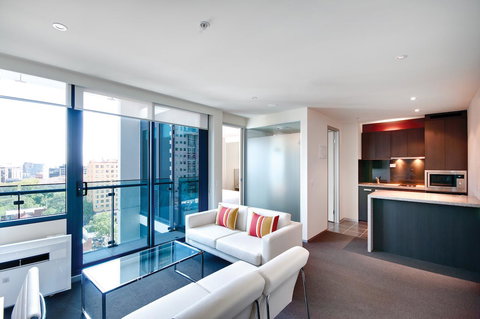 City Tempo - Queen St - New Castle Holiday 8