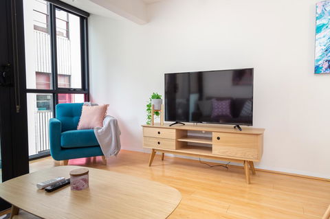 Canvas Suites On Russell Place - New Castle Holiday 16