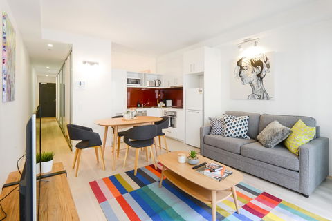 Canvas Suites On Russell Place - New Castle Holiday 29