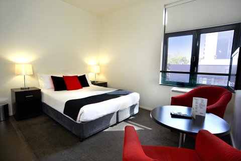 City Edge On Elizabeth Apartment Hotel - New Castle Holiday 2