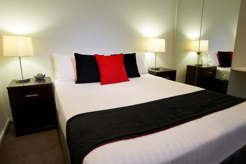 City Edge On Elizabeth Apartment Hotel - New Castle Holiday 11