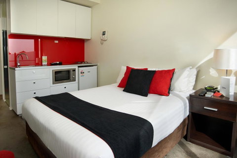 City Edge On Elizabeth Apartment Hotel - New Castle Holiday 5
