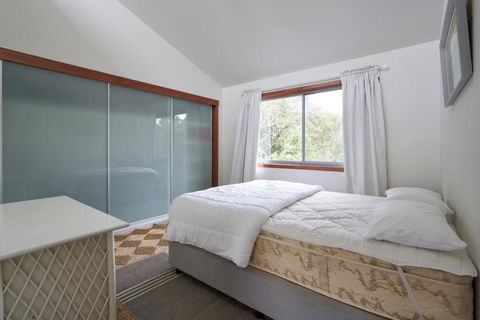 Beautiful, Cosy And Quiet - New Castle Holiday 12