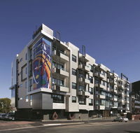 Vue Apartments  Day Spa - New Castle Holiday