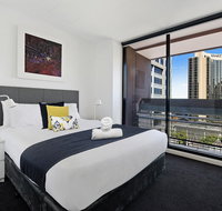 ULTIQA Little Collins located at the Hero Apartment Building - New Castle Holiday