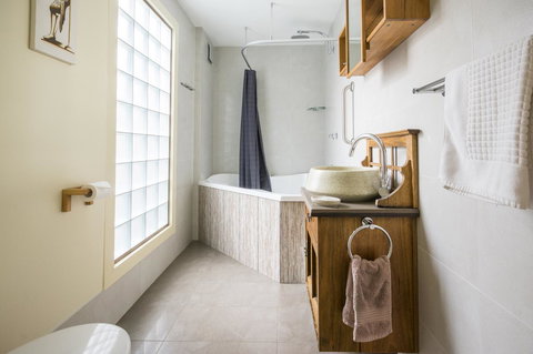 Azen Haven - New Castle Holiday 6