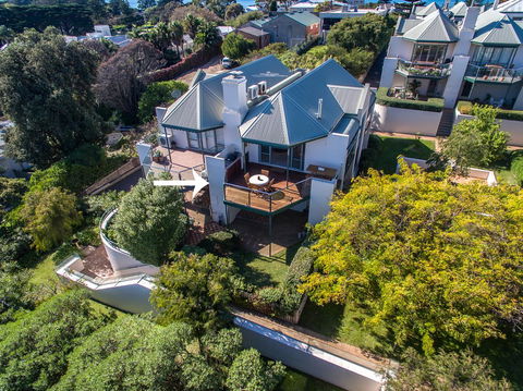 7 & 8 Monte Vista Sorrento - New Castle Holiday 14