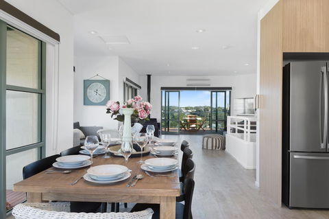 7 & 8 Monte Vista Sorrento - New Castle Holiday 8