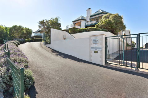 7 & 8 Monte Vista Sorrento - New Castle Holiday 20