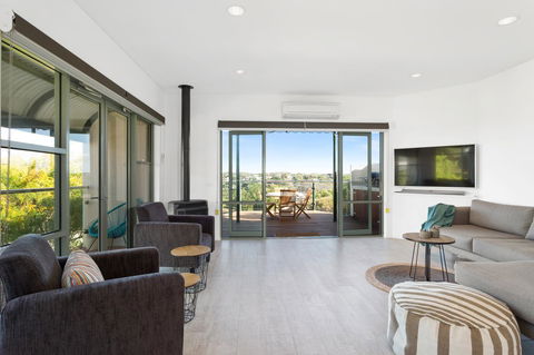 7 & 8 Monte Vista Sorrento - New Castle Holiday 9