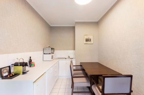Eltham Gateway Hotel & Conference Centre - New Castle Holiday 17