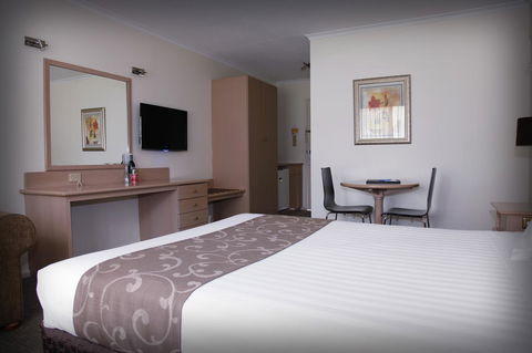 Eltham Gateway Hotel & Conference Centre - New Castle Holiday 1