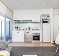 Complete Host The River Apartments - New Castle Holiday