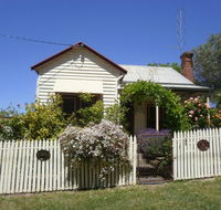 Miss Pym's Cottage - New Castle Holiday
