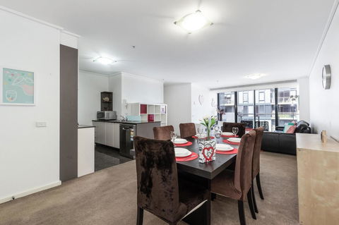 Melbourne Vacation Rentals Apartment - New Castle Holiday 3