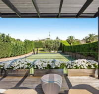 The Belmond - New Castle Holiday