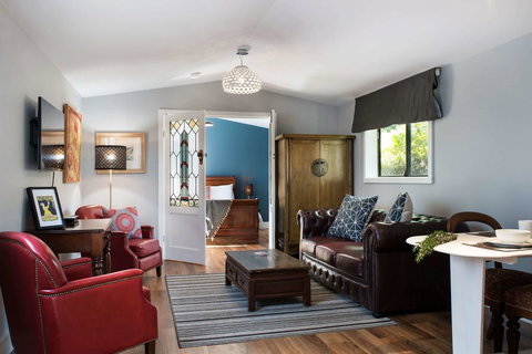 The Blue Barn - New Castle Holiday 3