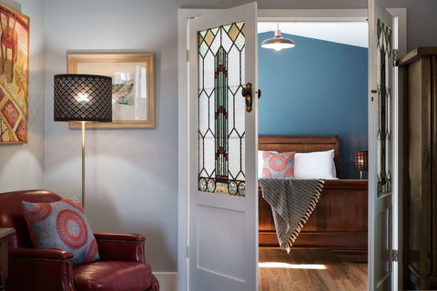 The Blue Barn - New Castle Holiday 0