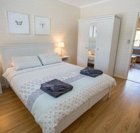 The Blue Door Villa - New Castle Holiday