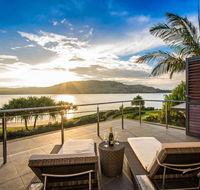 The Blue Marlin Yacht Club Villa 6 On Hamilton Island - New Castle Holiday