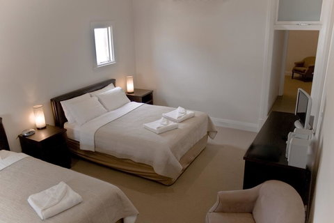 The Bridgetown Hotel - New Castle Holiday 1