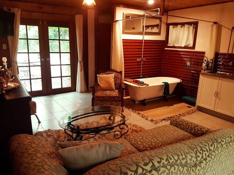 The Cabin - New Castle Holiday 0