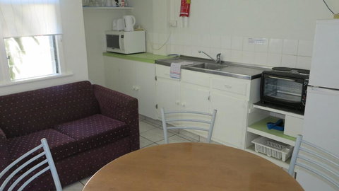 The Captain's Manor On Cook Unit 8 - New Castle Holiday 3