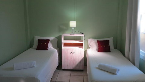 The Captain's Manor On Cook Unit 9 - New Castle Holiday 1