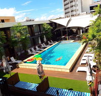The Cavenagh - New Castle Holiday