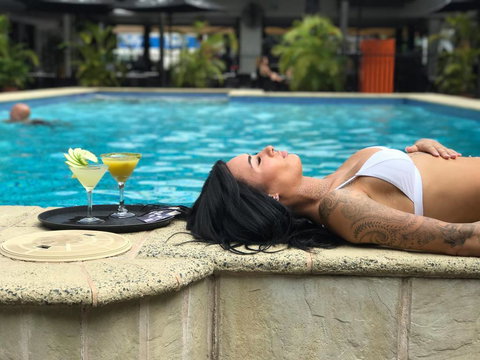 The Cavenagh - New Castle Holiday 1