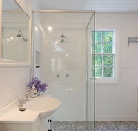 The Cottage - New Castle Holiday