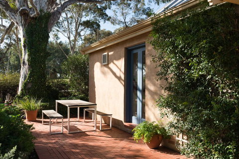 The Cottage At Riverside Farm - New Castle Holiday 3