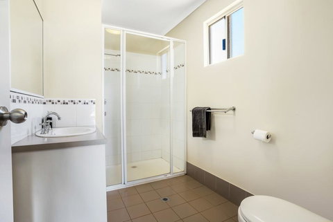 The Cove Holiday Village - New Castle Holiday 2