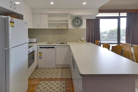 The Crest 6 33 Pacific Drive - New Castle Holiday 2