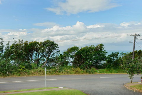 The Crest 6 33 Pacific Drive - New Castle Holiday 1