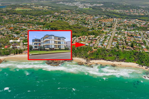 The Crest 8 33 Pacific Drive - New Castle Holiday 3
