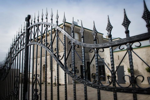 The Customs House B & B - New Castle Holiday 3